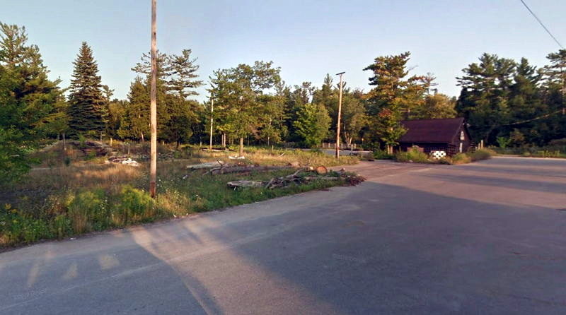 Pebble Brook Fun Park - Street View (newer photo)